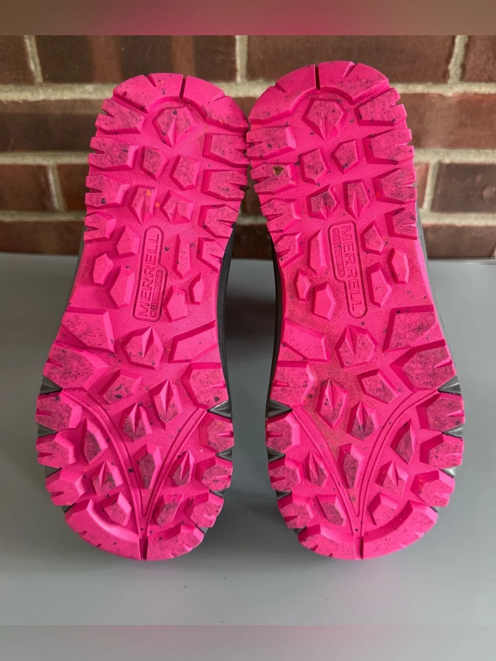 Merrell snow quest